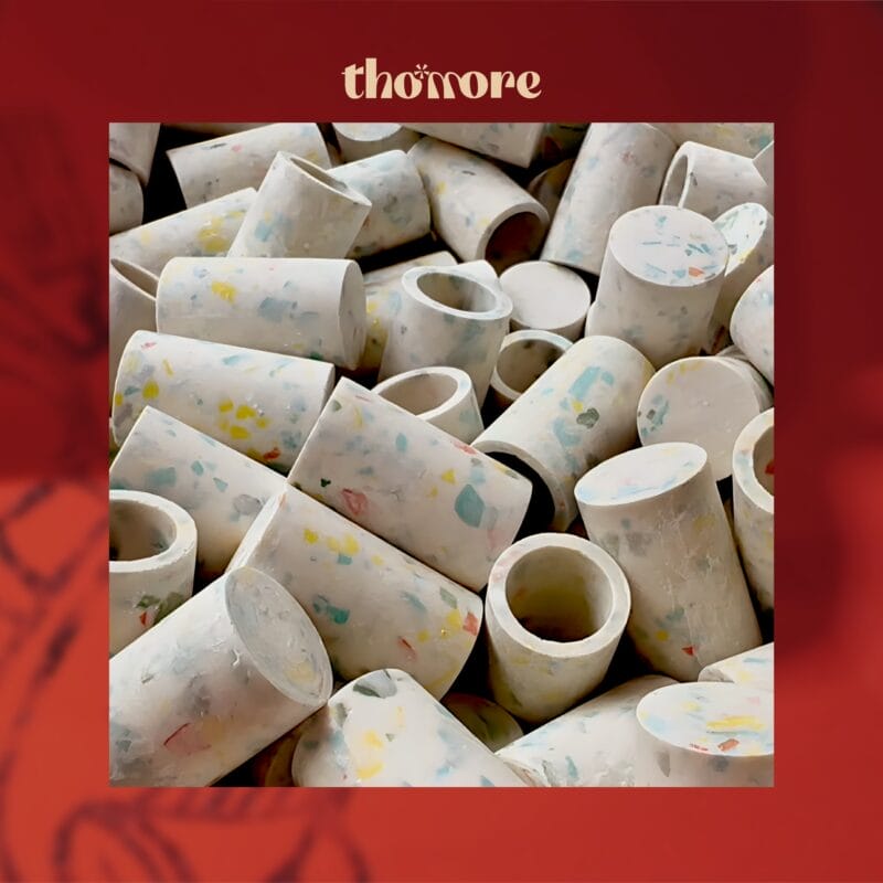 NHỮNG CHIẾC NẮP KHÔNG HOÀN HẢO CỦA THƠMORE 3 NHỮNG CHIẾC NẮP KHÔNG HOÀN HẢO CỦA THƠMORE